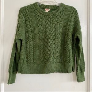 Beautiful Cropped Green Knit Sweater - M